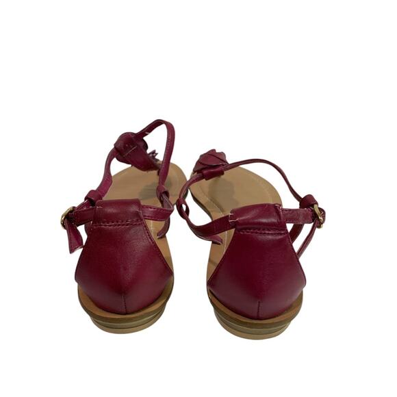 Size 8 Jaclyn Smith Womens Flat Sandals Rosette Belle Raspberry Color - Picture 4 of 9